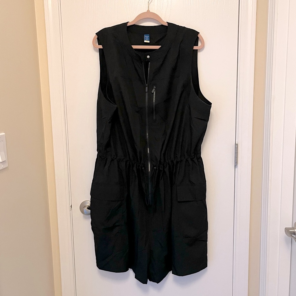 ‘Old Navy Stretch Tech Sleeveless Cargo Romper